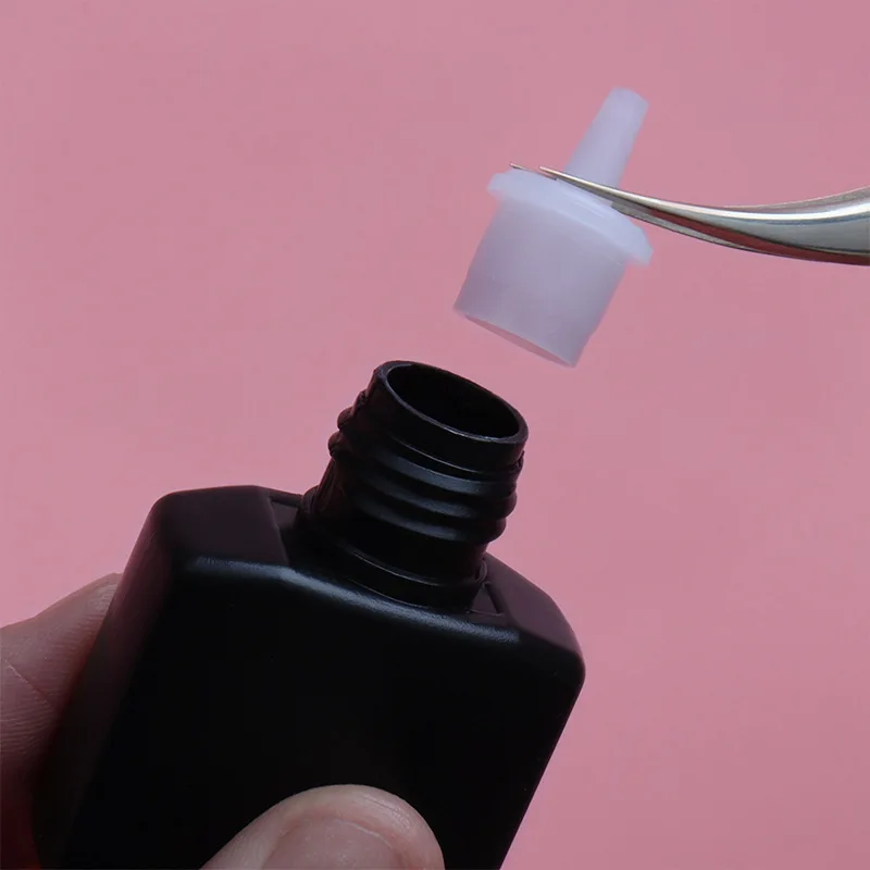 vvocci 20個入り まつげエクステ用接着剤ボトルプラグ - Eyelash Extension Last のレビューと価格